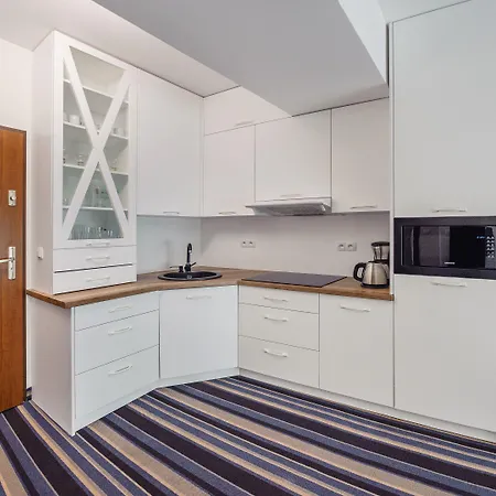 Arka I, Sun & Snow *